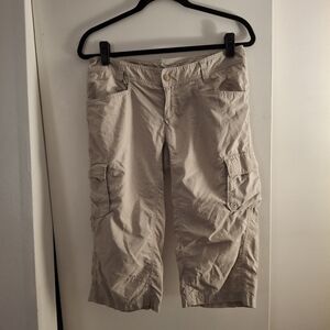 Columbia Women's Tan Cargo Cropped Pants